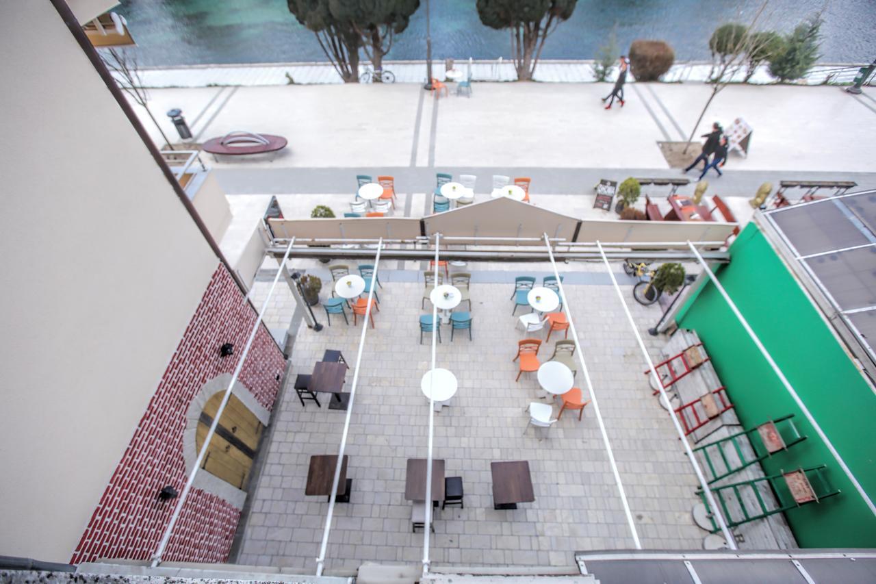 Art Theatre Caffe Hotel Struga Exterior photo